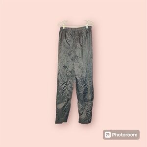 Stearns Dry Wear Pants, Size Medium